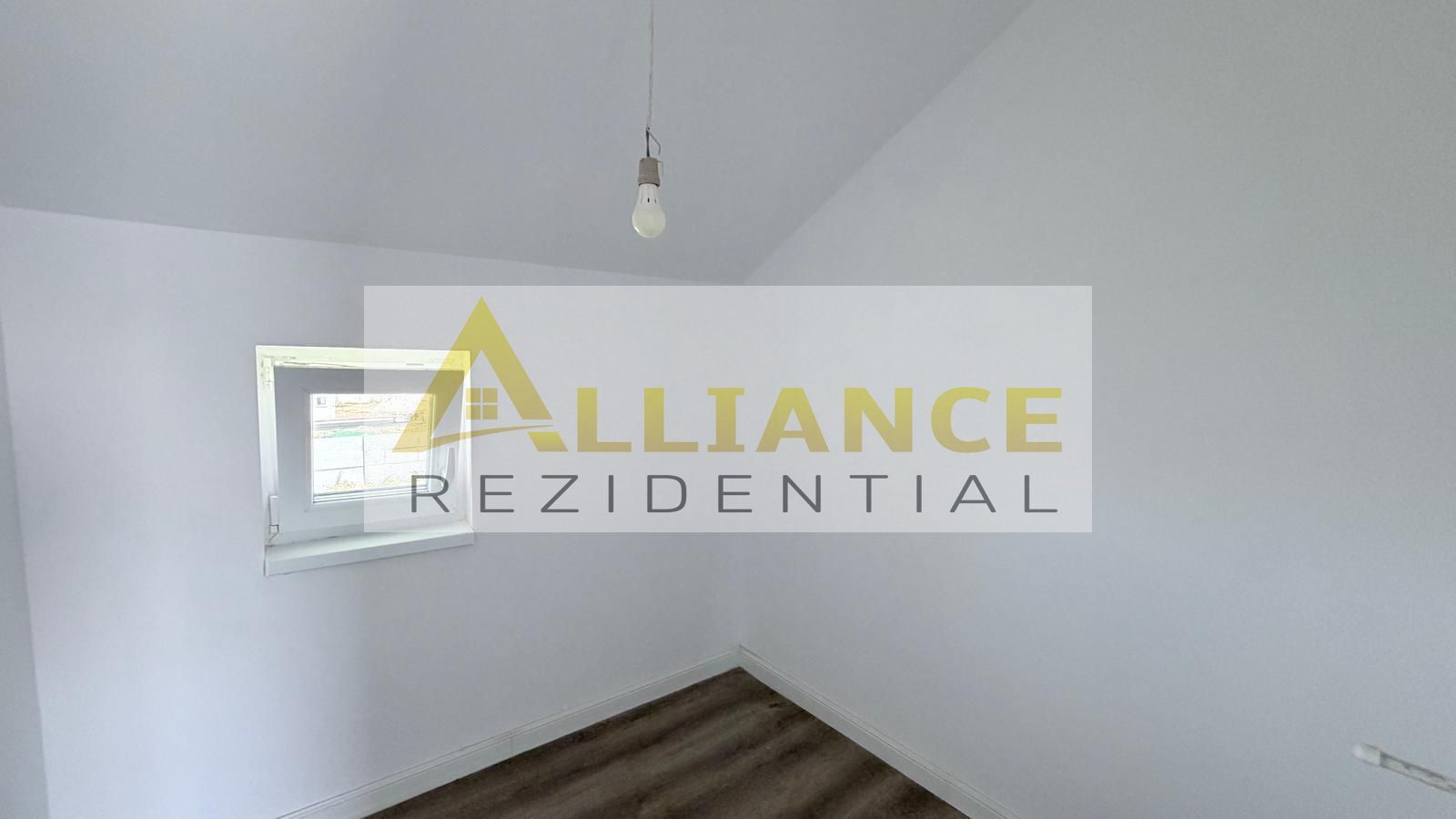 Casa Individuala - 6 camere - 3 bai - 550 mp teren - Poză 11