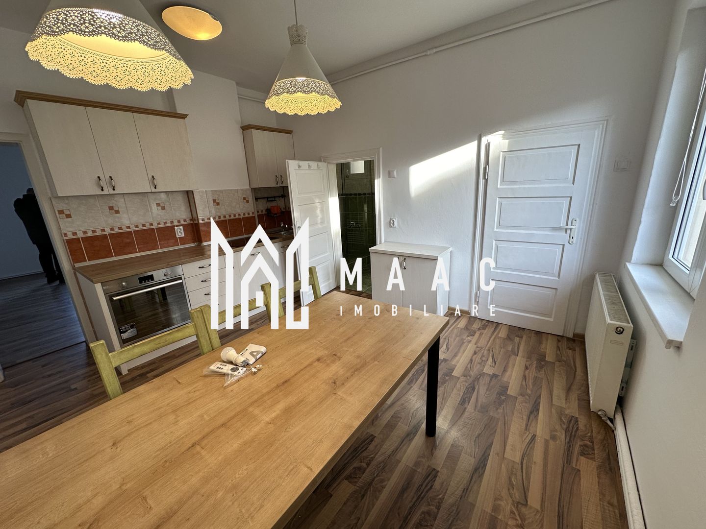 Casa individuala 6 camere | 200mp | Curte | Calea Dumbravii - Poză 1