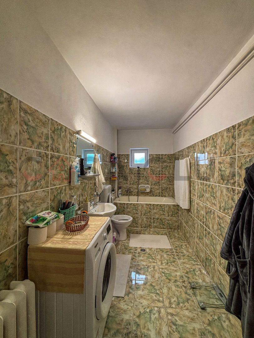 Curte generoasa - Casa Intretinuta - Zona Pod Ira - Poză 5