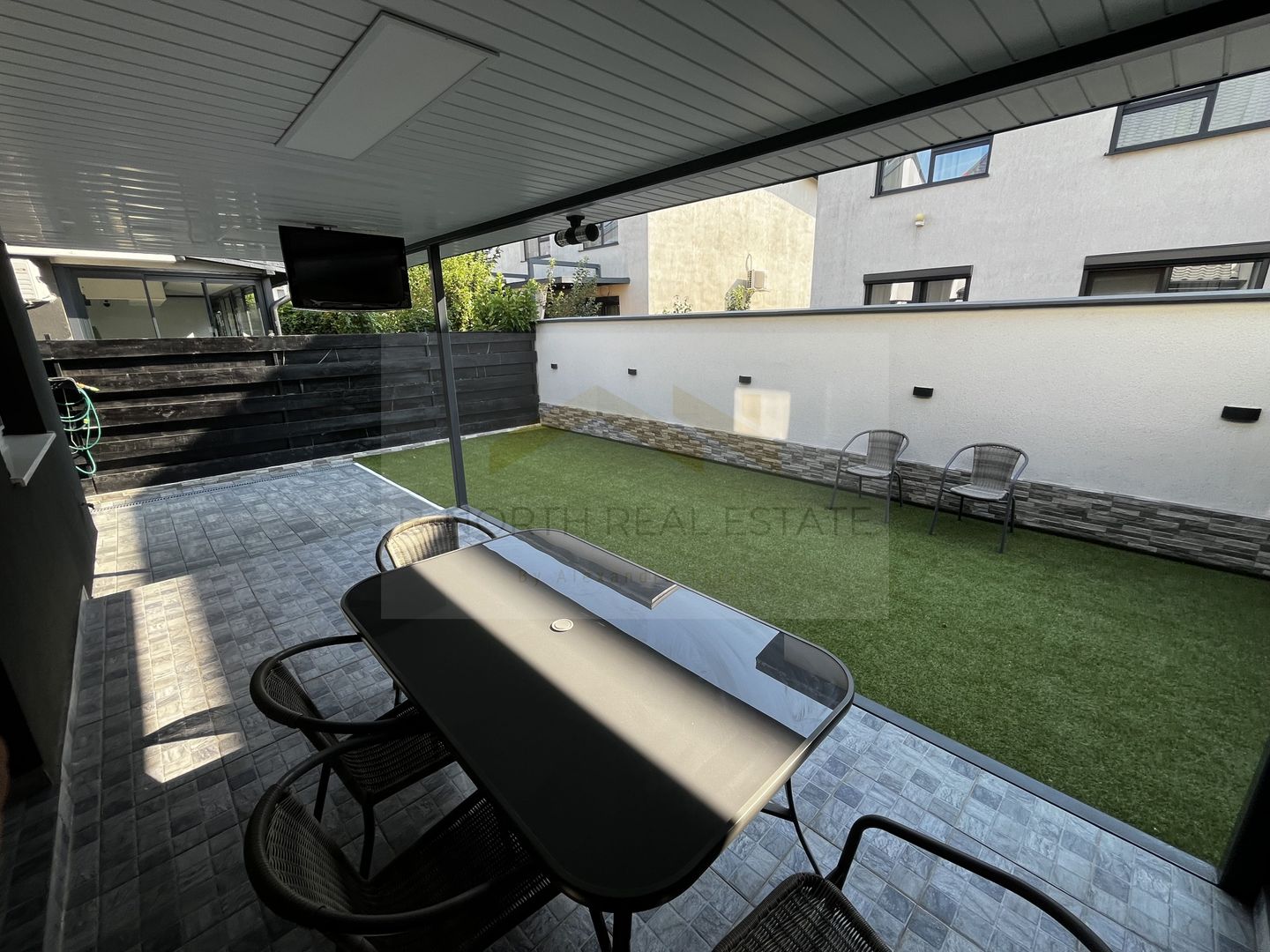 Casă premium cu 4 camere de închiriat – zonă Prelungirea Ghencea - Poză 3