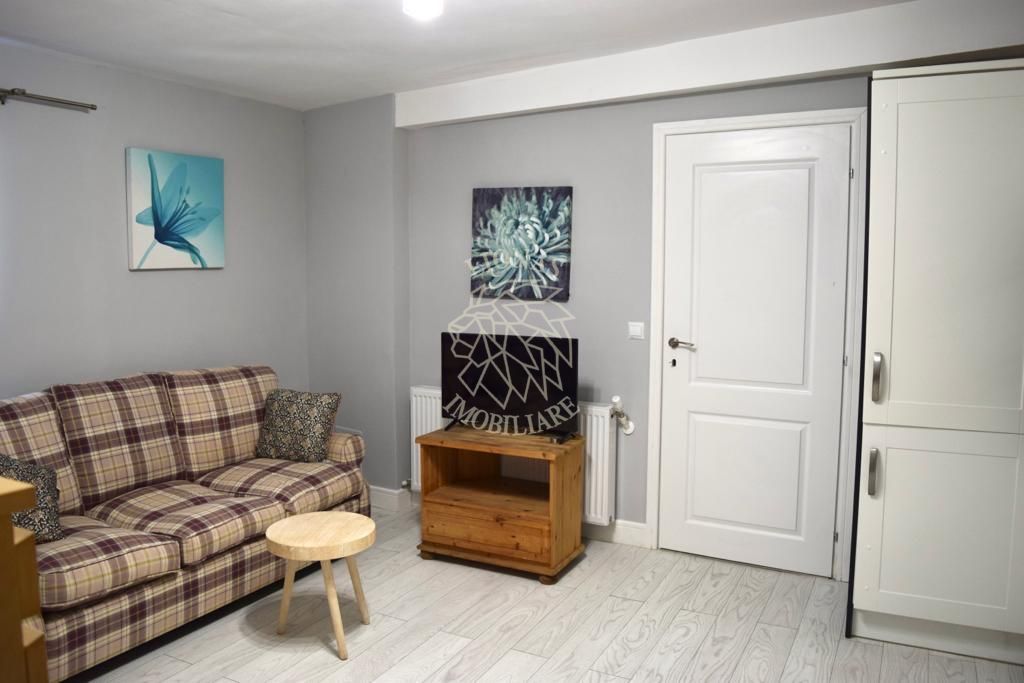 Apartament la casa 40 mp-renovat-curte-mobilat modern-Ultracentral - Poză 5