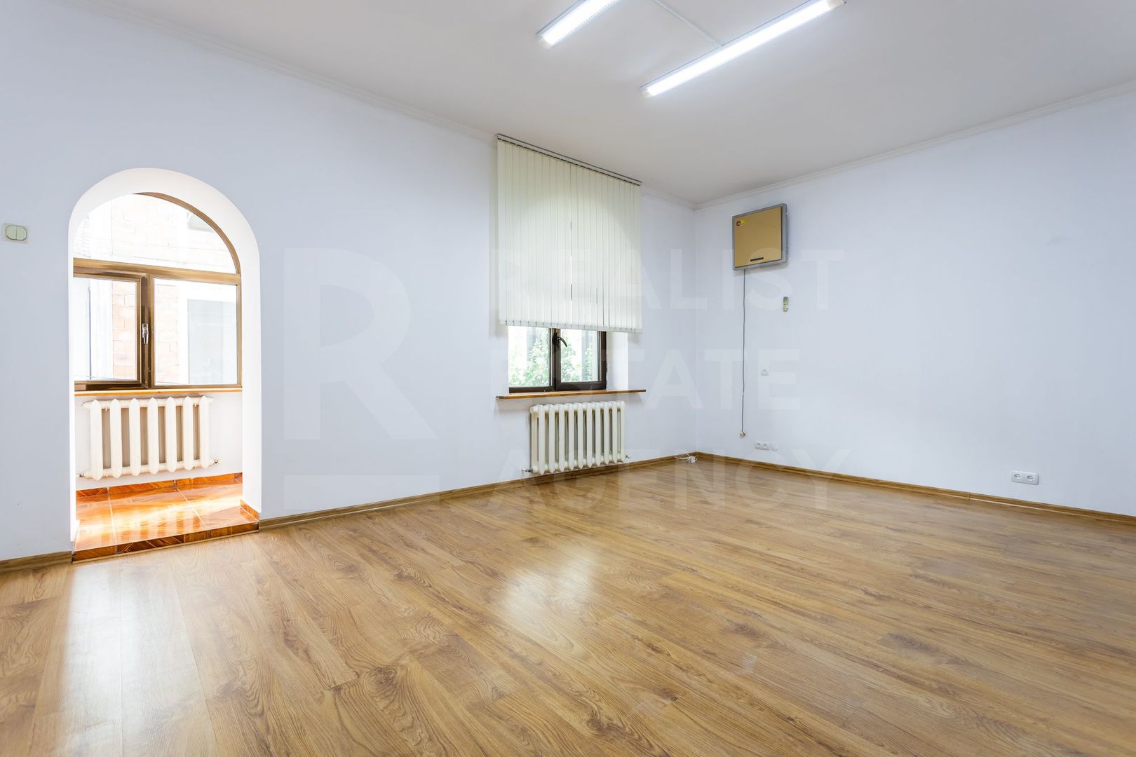 Chirie, spațiu de birouri, 236 mp, strada București, Centru - Poză 7