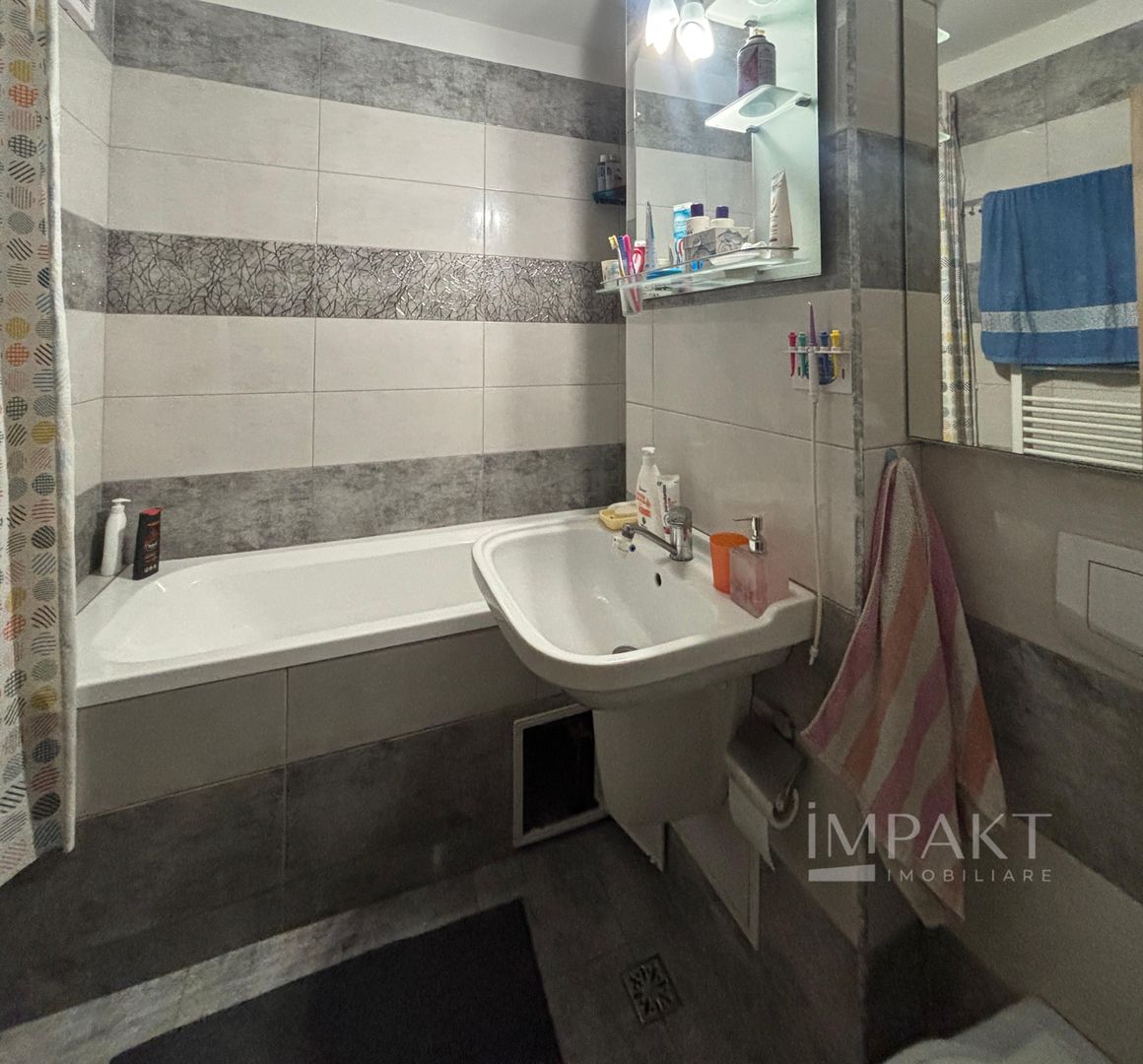 Spațiu cât o casă - 110mp - Apartament cu 4 dormitoare - Poză 11