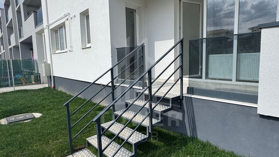 Apartament 3 camere de vânzare in Șelimbăr zona Pictor Brana - Poză 2