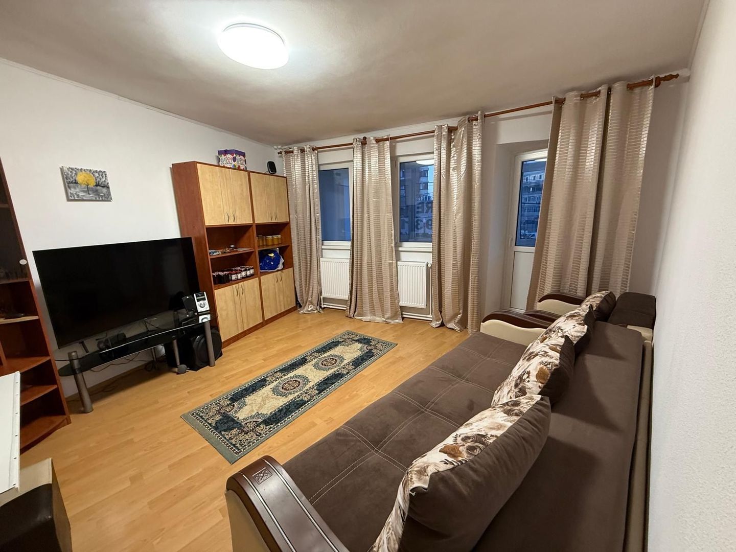 Apartament 2 camere, decomandat, etaj 1, Mazepa 2 - Poză 1