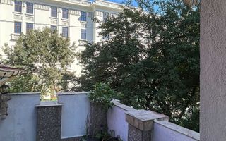 De vânzare apartament cu 4 camere în zona Cișmigiu - Poză 8