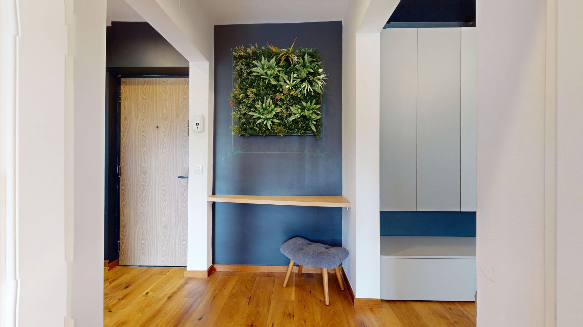 Apartament 3 camere, renovat integral -- desing, culoare si armonie - Poză 23