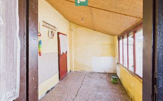 Casă cu 3 camere lângă frontiera Turnu - Poză 15