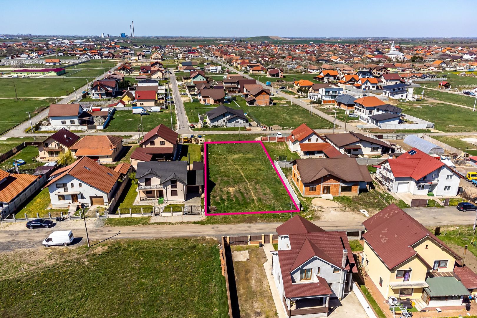 Teren cu utilități în Livada, suprafață 1200 mp, 2 fronturi stradale. - Poză 3
