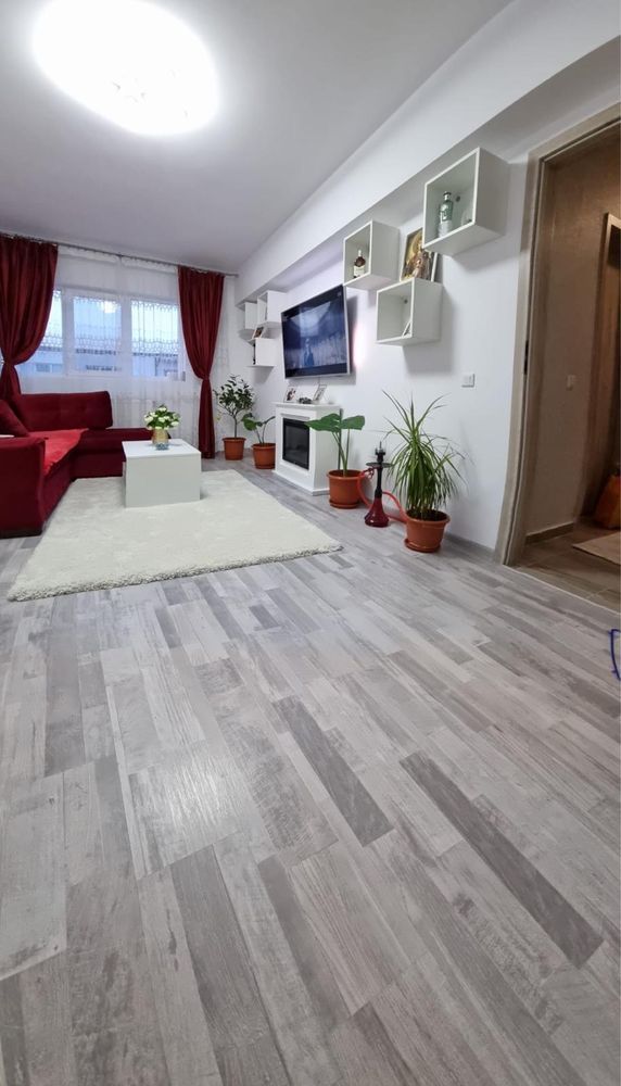 Apartament cu doua camere de vanzare - Poză 2