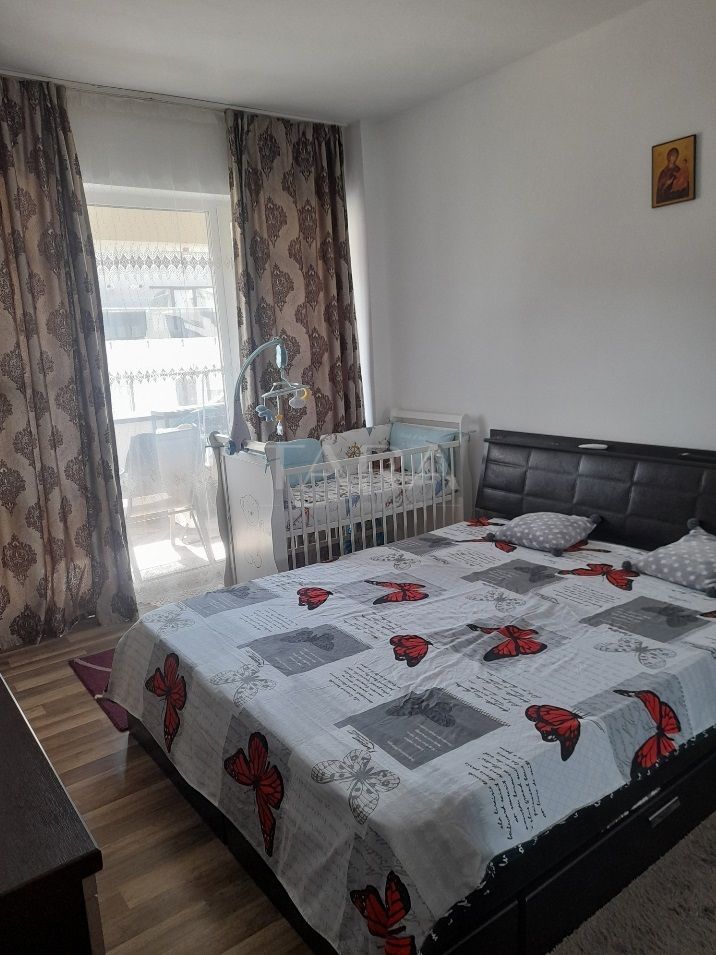 Apartament modern cu 2 camere și parcare subterană, zona Petrom. - Poză 6