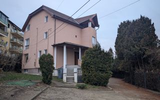 Casa/Spatiu de birou,Andrei Muresanu, 9 Camere,10 Parcari,Curte 2000mp - Poză 2