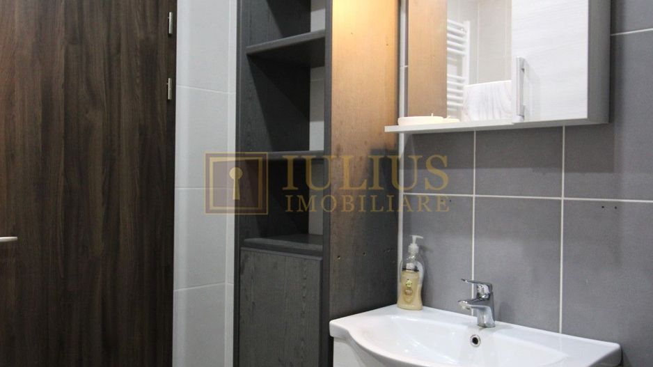 Complex URANUS PLAZA, zona Soarelui; rulouri electrice. - Poză 15