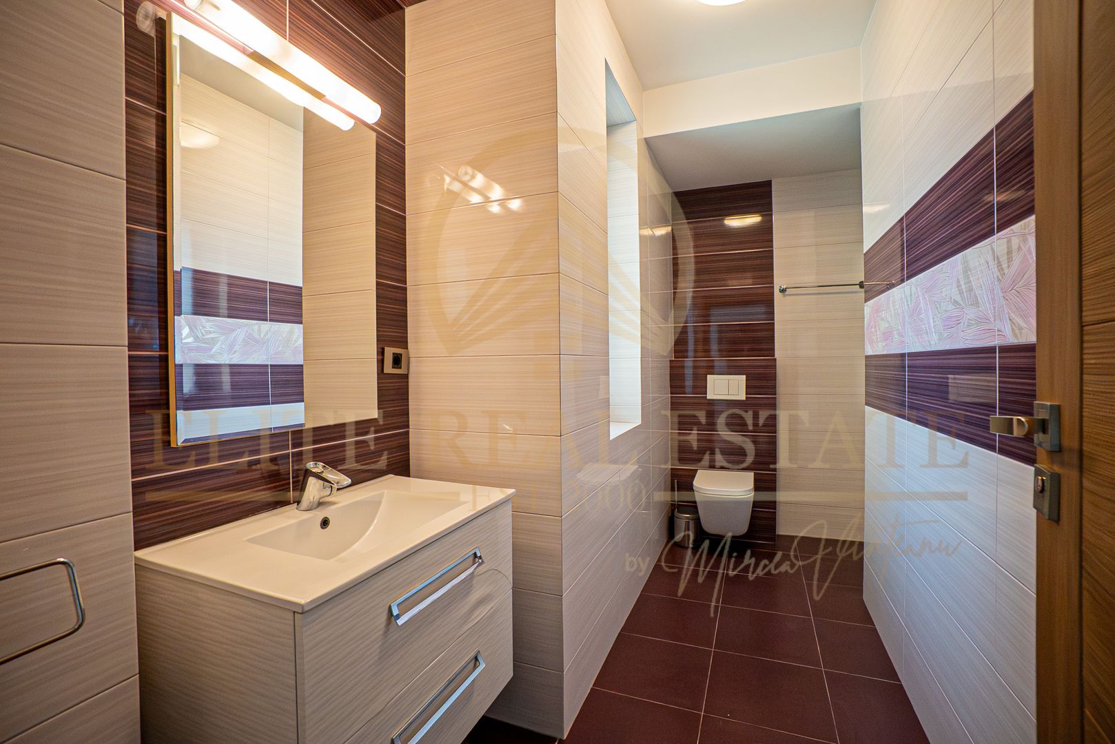 Vilă 5 camere | aproape de mare | alternativă reală la Constanța - Poză 12