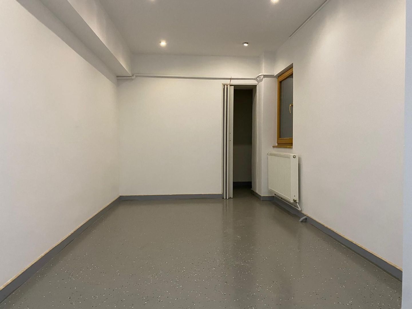 Apartament 4 camere-Ideal Birouri / Sediu Firmă – Etaj 1 – Comision 0% - Poză 3