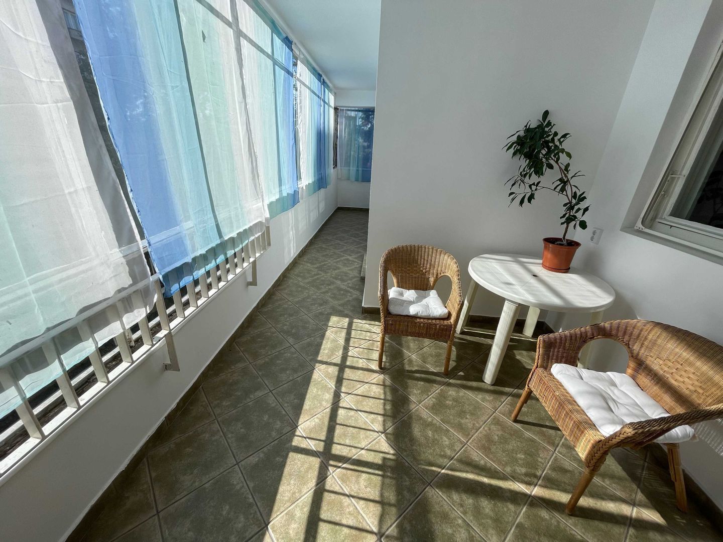 Apartament  2 camere -  zona Drumul Taberei - Poză 7