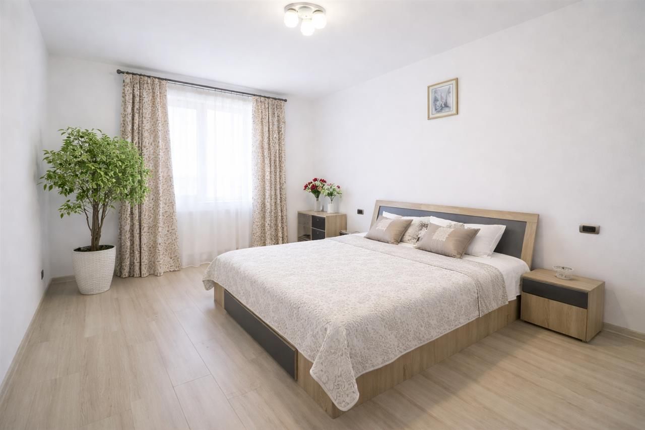 Premium Clasa A, 75mp, luminos, mobilat, echipat, ca nou, panorama, Tractorul, B - Poză 3