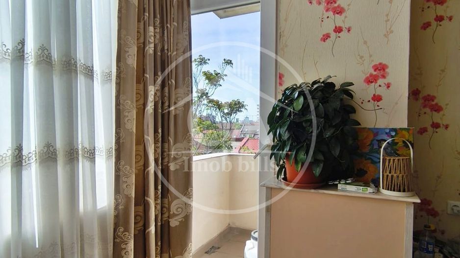Apartament de vânzare cu 4 camere în zona Decebal, Oradea - Poză 13
