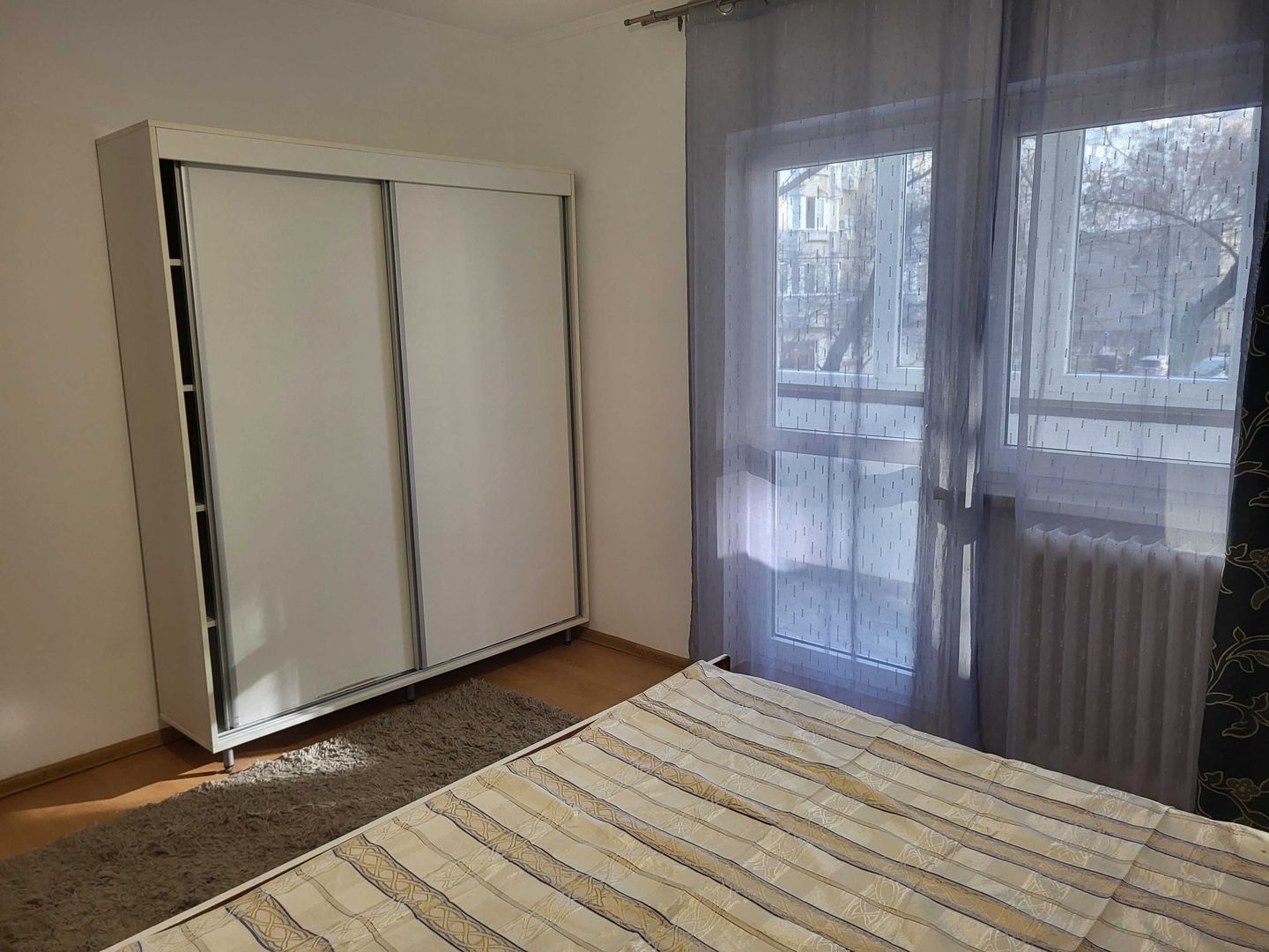 Închiriez apartament 2 camere, Mall Vitan, mobilat și utilat complet - Poză 6