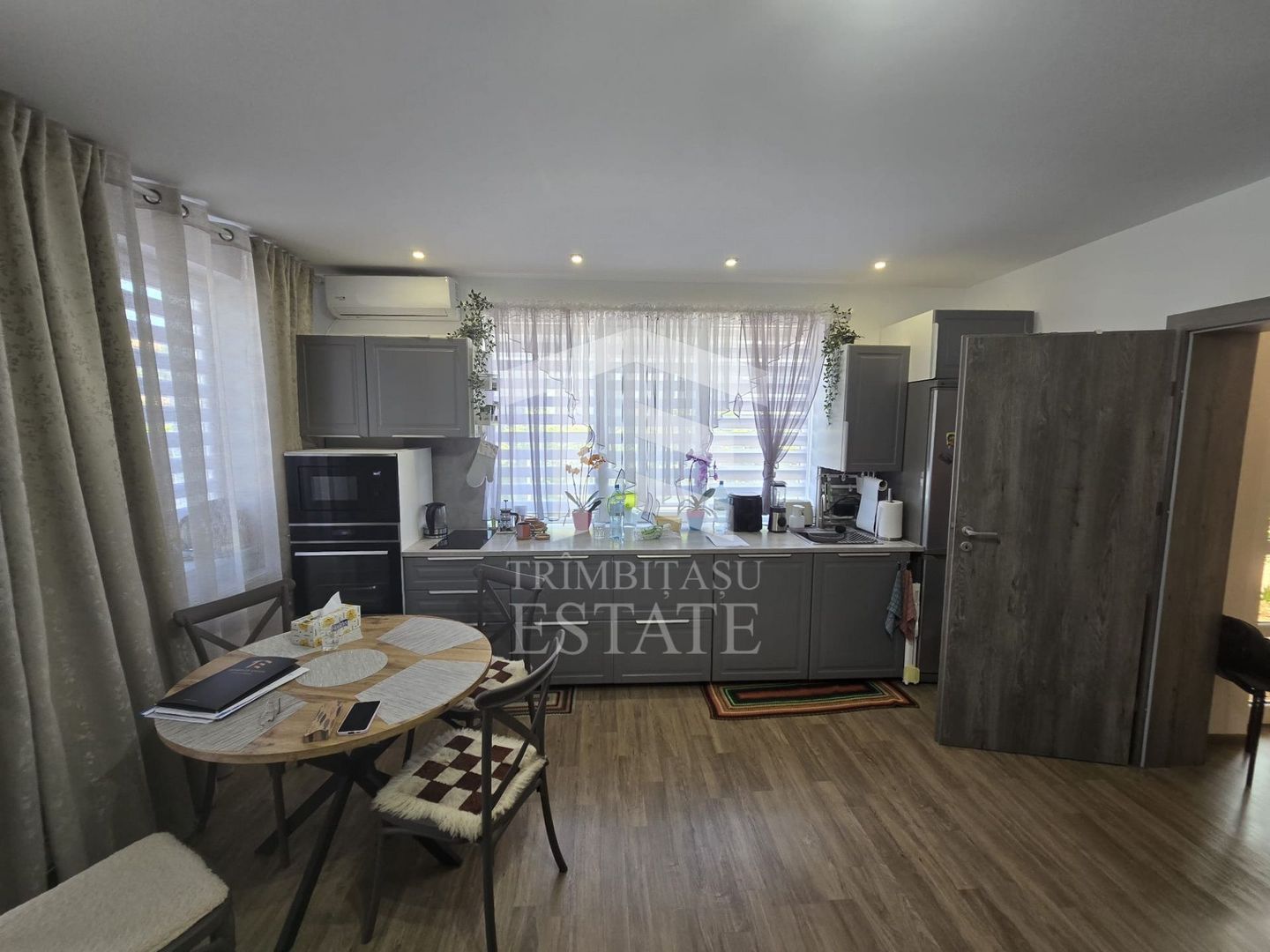 Mangalia - Vila tip duplex moderna. - Poză 31