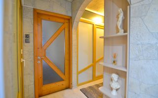 De Vanzare Apartament 3 Camere Nua | Decomandat | .....mp Util Etaj 1 - Poză 18