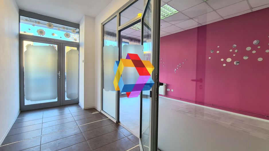 Spatiu comercial de închiriat Brasov - 100 mp # plus-imo.ro - Poză 2