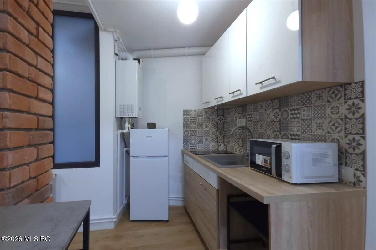 Centru - Bd Tomis 76, apartament cu 2 camere plus garsoniera separata! - Poză 27