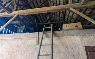 Casă bătrânească 140mp, teren 19 ari, Sâncrai str principală - Poză 7