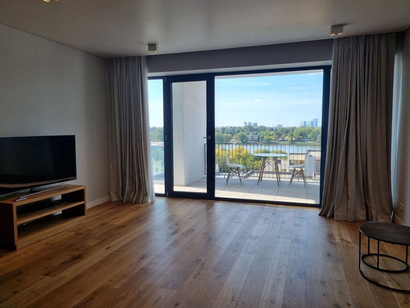 Apartament 5 camere de închiriat Rahmaninov - Poză 3