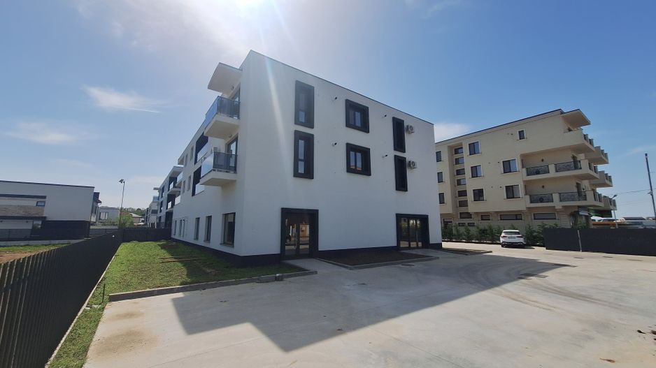 Spatiu Comercial - Bloc Nou - Stradal - 560 mp - 8 parcari - Poză 8