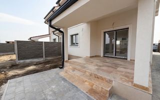 Duplex cu 4 camere despărțit prin camera tehnica | Mosnita Noua - Poză 13