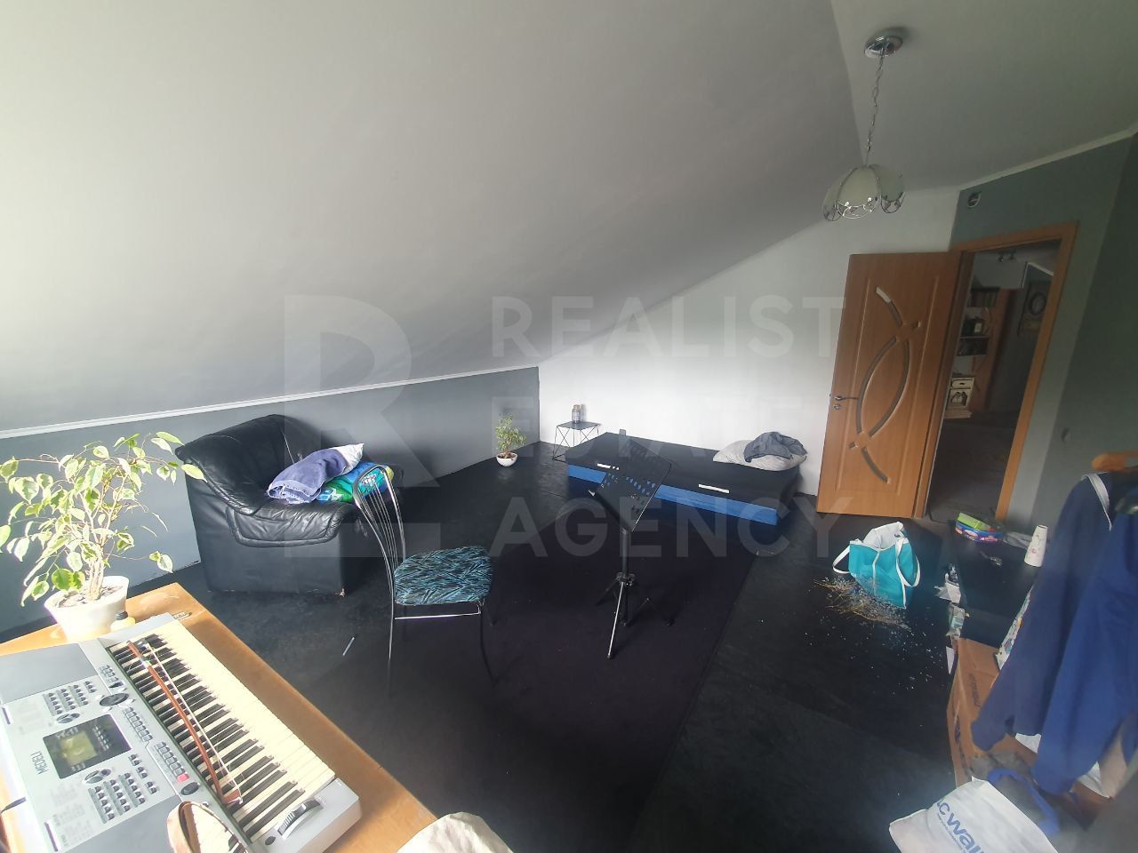 casa cu 2 nivele - Poză 16