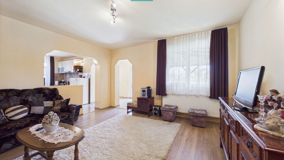 Vilă cochetă 4 camere P+M în Munar - Poză 8