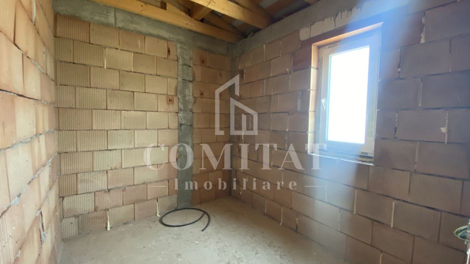 Casă individuală de vânzare | Dispunere pe 2 niveluri | Dezmir - Poză 9