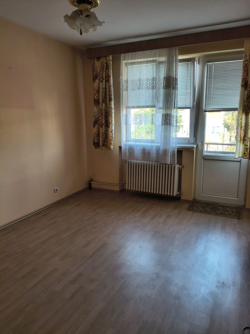 Apartament cu 3 camere in Rogerius - Poză 1