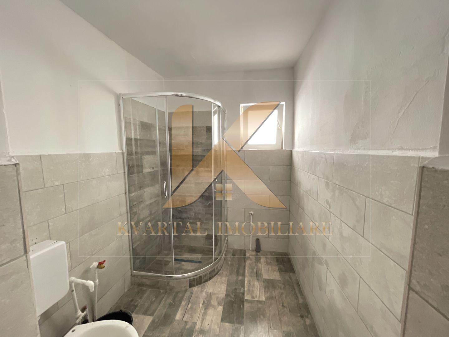 Casa individuală renovată 2 camere, 300mp teren. Zona Aradul Nou! - Poză 6