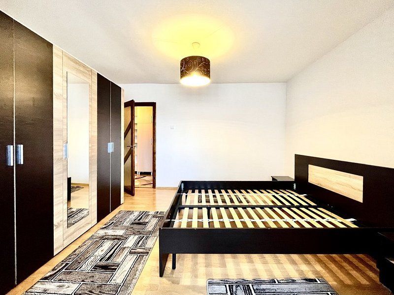 Un apartament spațios cu 3 camere, et. 1, in zona Girocului - Vladeasa - Poză 12