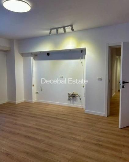 3 Camere Zona Decebal Decomandat Complet Renovat Bloc 1987 - Poză 5