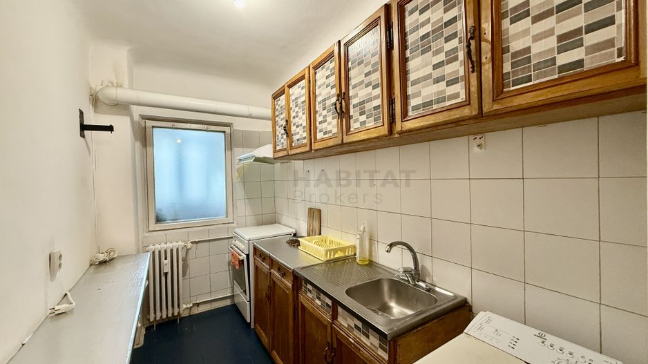 Decomandata, bloc 1982, aproape de metrou - Poză 4