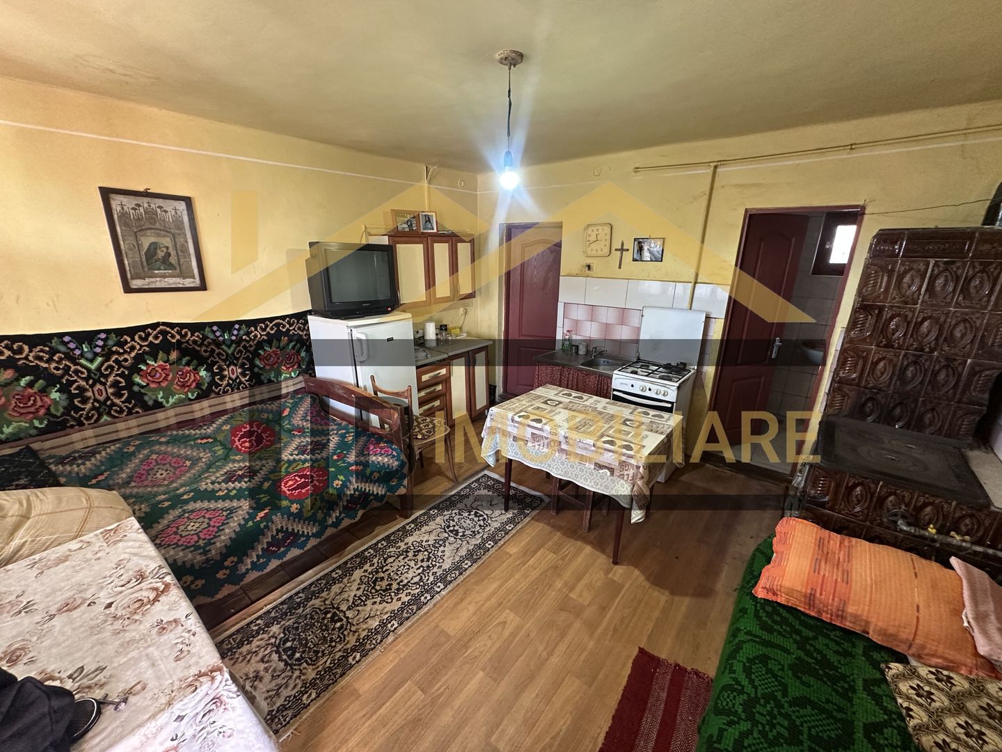 Casa de vanzare 4 camere, 2240mp teren, Zona Raciu - Poză 15