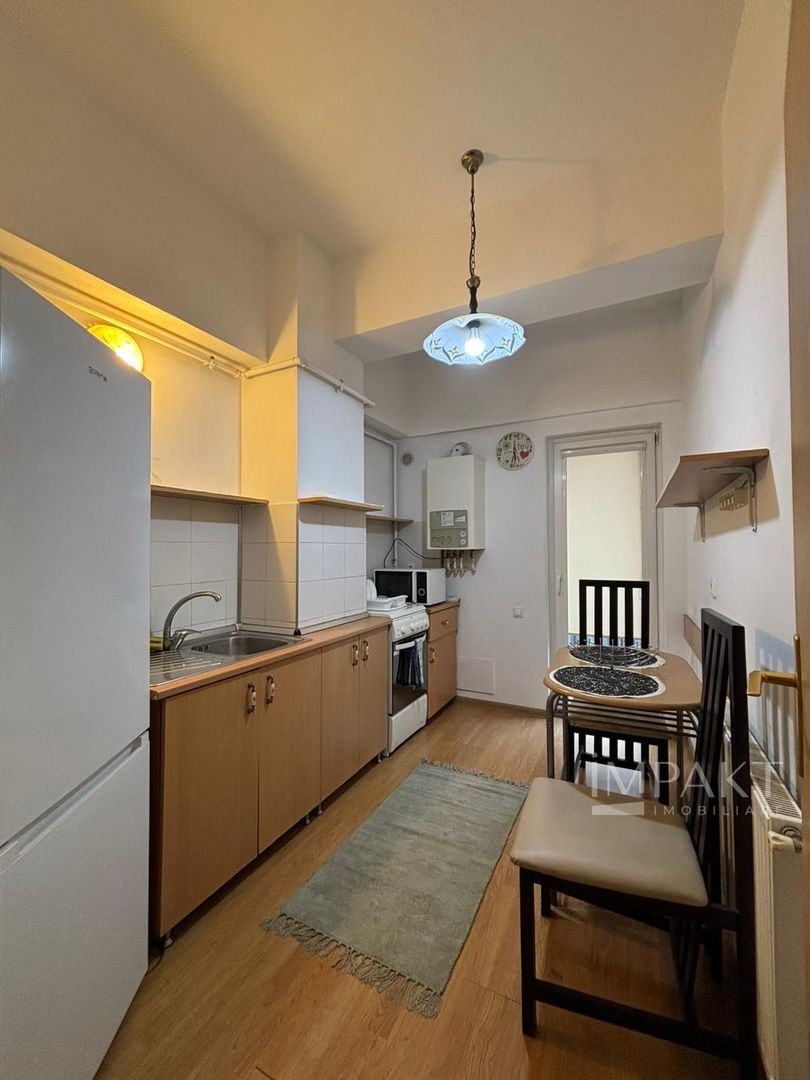 Apartament cu 2 camere de vanzare, zona Centrala! - Poză 8