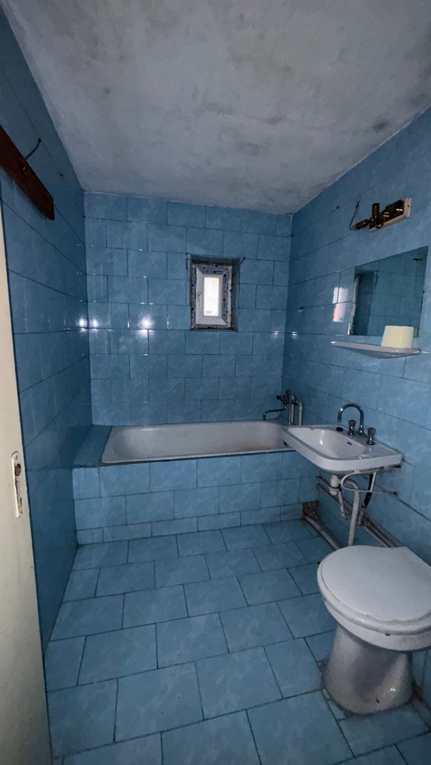 Apartament 3 camere de renovat la etaj 2 in Alba Iulia de Vânzare - Poză 5