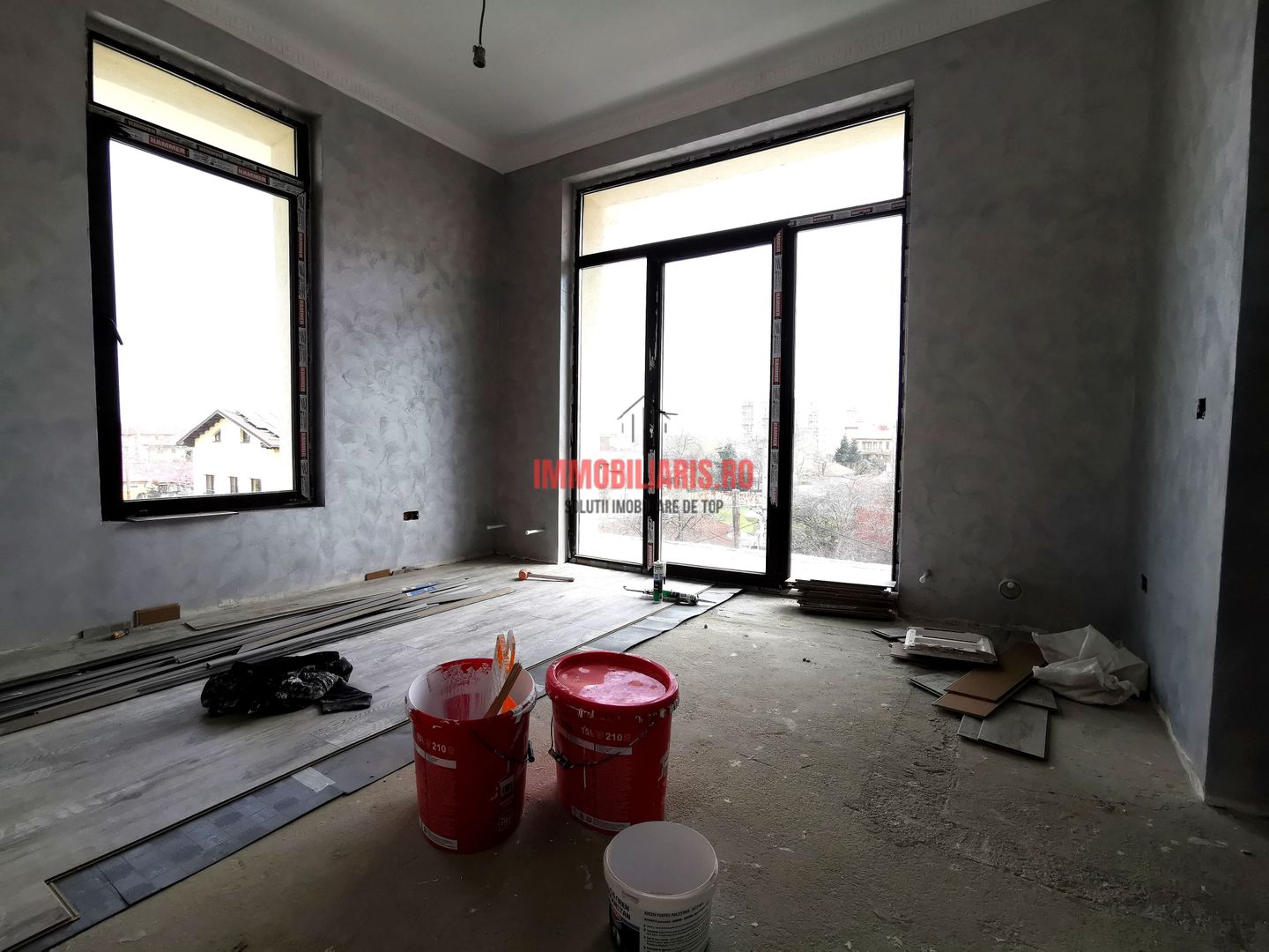 Ozana-Metrou 1 Decembrie 1918 - Casa P+2+M - Prima Inchiriere - Poză 14