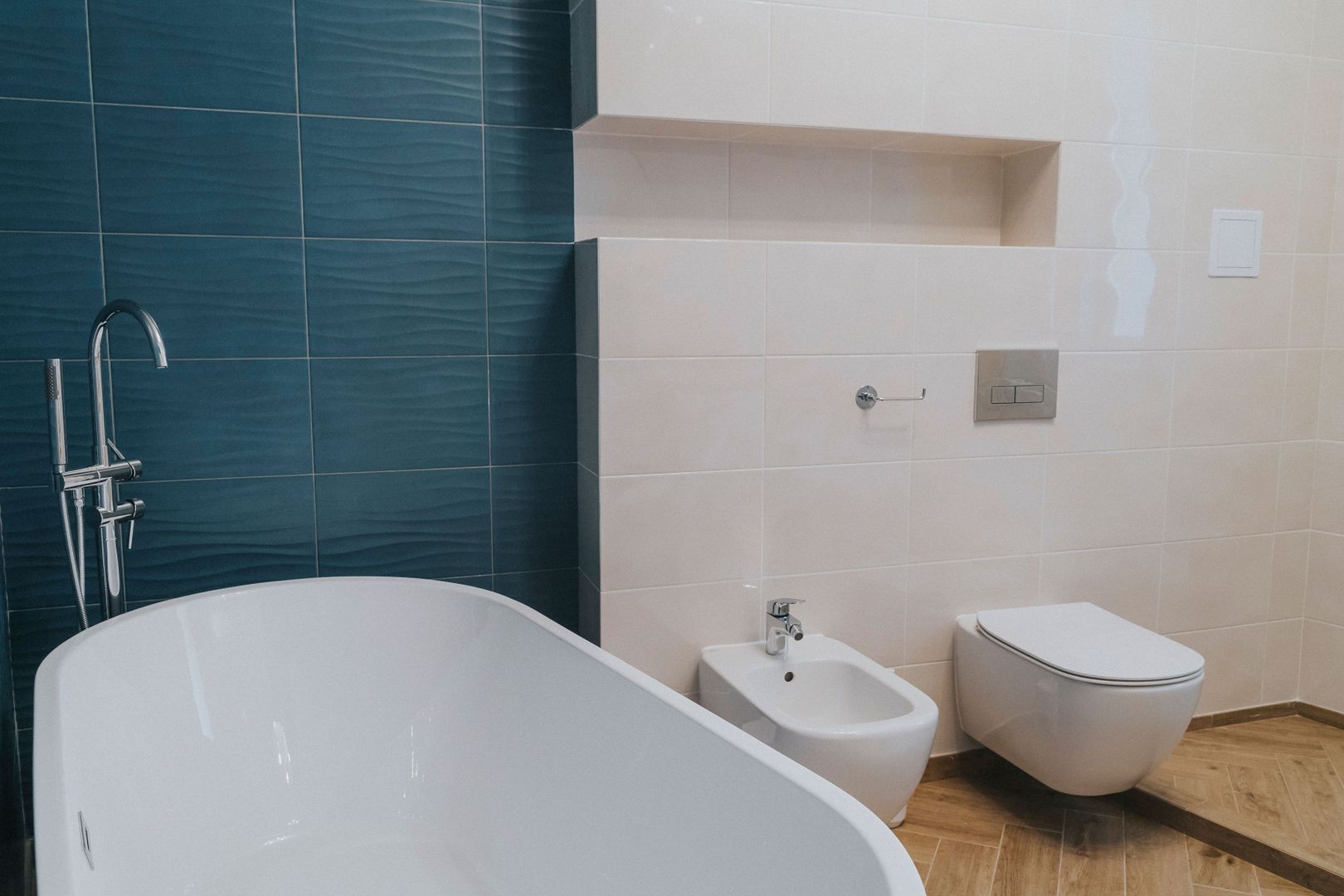 3 camere, ultracentral, Oradea. 215 000 E + TVA - Poză 38