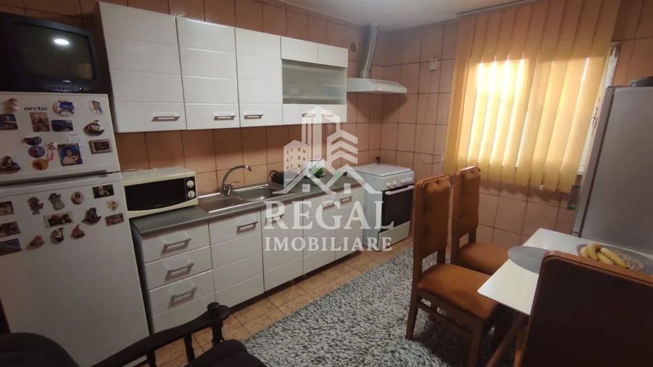 Casa 4 camere, zona Centrala - Poză 8