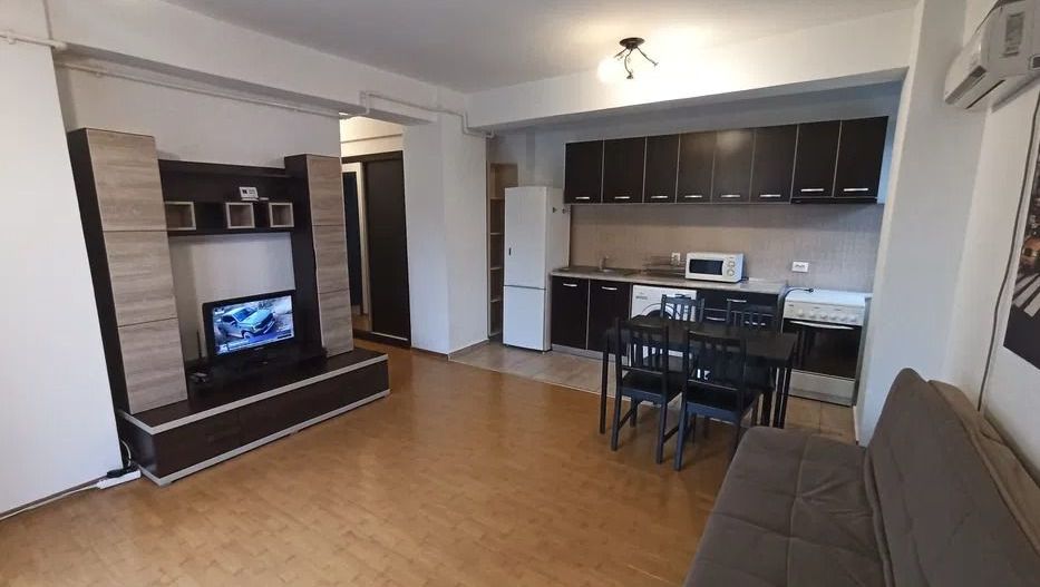 Inchiriere 2 Camere Vitan Mall - Poză 1