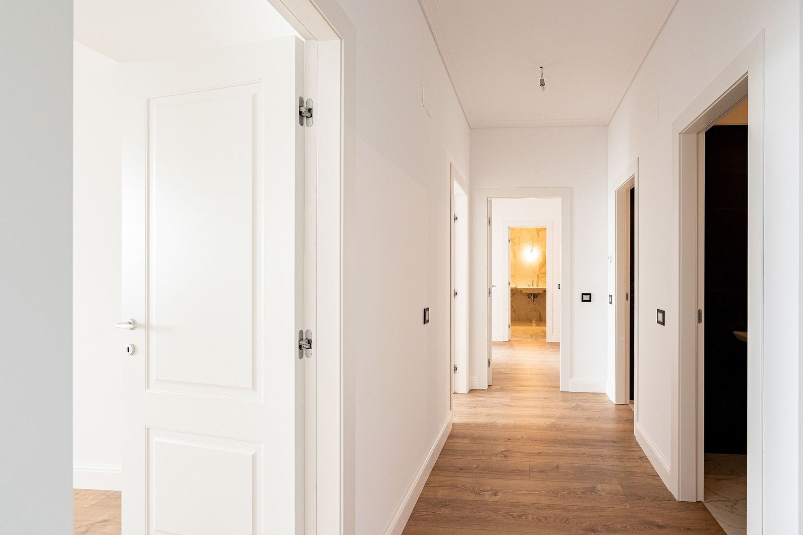 Penthouse de lux cu terasă și vedere către nordul Capitalei | Herăstră - Poză 11