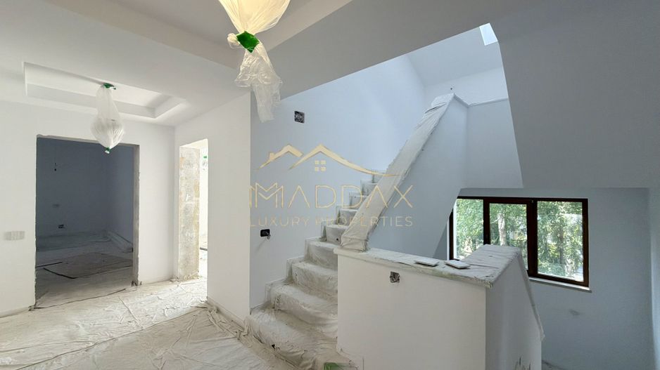 Vila Premium *800mp* // teren *963mp* / garaj cu 6 locuri* // Iancu Nicolae - Poză 12