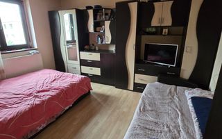 Garsonieră de vânzare | Cartierul Nord, Râmnicu Vâlcea | renovată - Poză 1