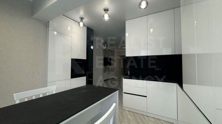 Chirie, apartament, 3 camere, bul. Mircea cel Bătrân, Ciocana - Poză 1